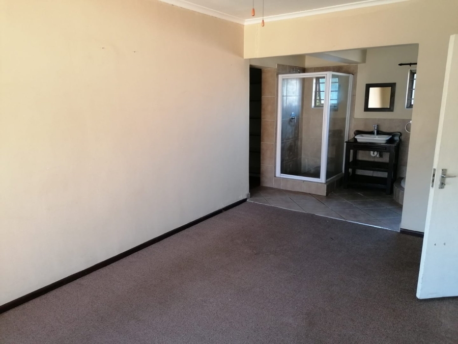 5 Bedroom Property for Sale in Paarl North Western Cape